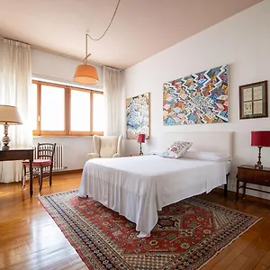 https://schipa-apartment.lecce-hotels.com